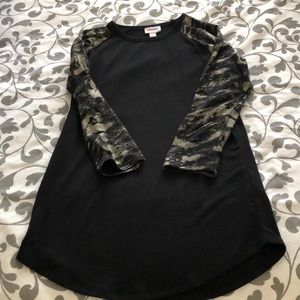 LuLaRoe Randy top